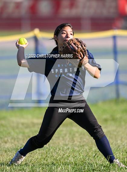 Thumbnail 2 in Sylmar vs Arleta (Spring Fling Tournament) photogallery.