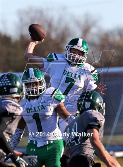 Thumbnail 2 in Conifer vs. Delta (CHSAA 3A Playoff First Round) photogallery.