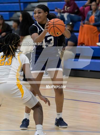 Thumbnail 2 in Democracy Prep Agassi Campus vs. Mt. Zion Prep Academy (Nike Tournament of Champions) photogallery.