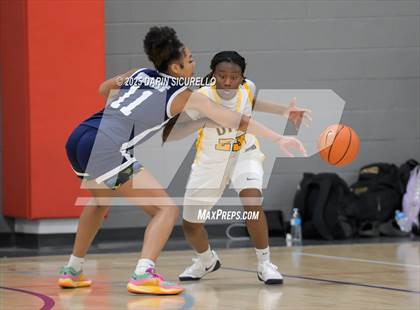 Thumbnail 2 in Democracy Prep Agassi Campus vs. Mt. Zion Prep Academy (Nike Tournament of Champions) photogallery.