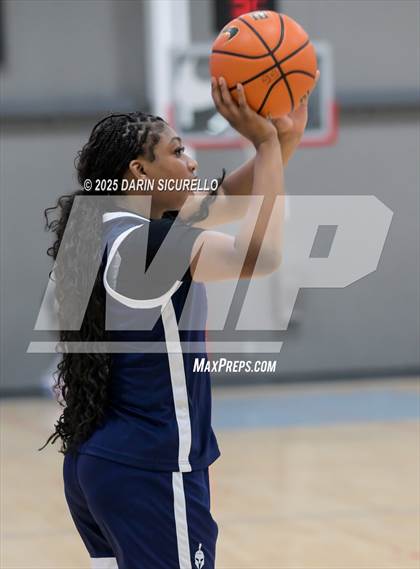 Thumbnail 3 in Democracy Prep Agassi Campus vs. Mt. Zion Prep Academy (Nike Tournament of Champions) photogallery.