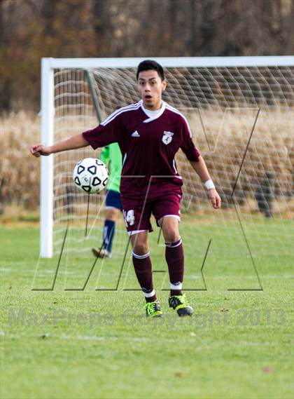 Thumbnail 3 in North Haven vs Avon (CIAC Class L 1st Round) photogallery.