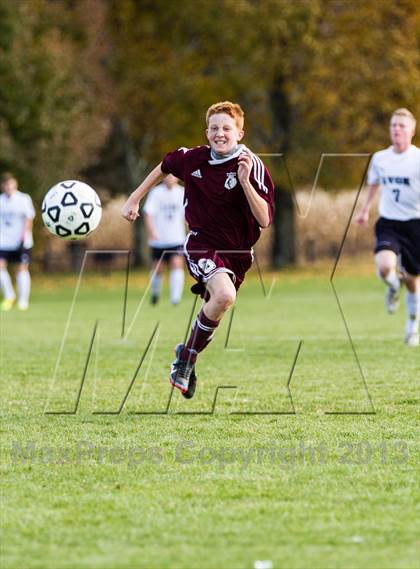 Thumbnail 3 in North Haven vs Avon (CIAC Class L 1st Round) photogallery.