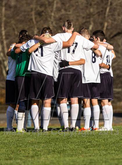 Thumbnail 2 in North Haven vs Avon (CIAC Class L 1st Round) photogallery.