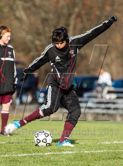 Thumbnail 2 in North Haven vs Avon (CIAC Class L 1st Round) photogallery.