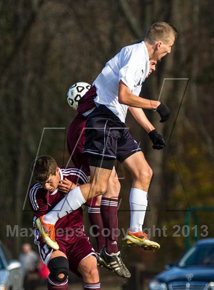 Thumbnail 1 in North Haven vs Avon (CIAC Class L 1st Round) photogallery.