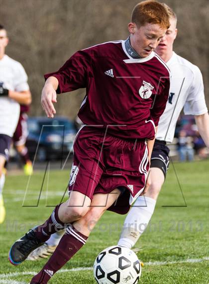 Thumbnail 2 in North Haven vs Avon (CIAC Class L 1st Round) photogallery.