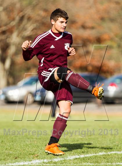 Thumbnail 1 in North Haven vs Avon (CIAC Class L 1st Round) photogallery.