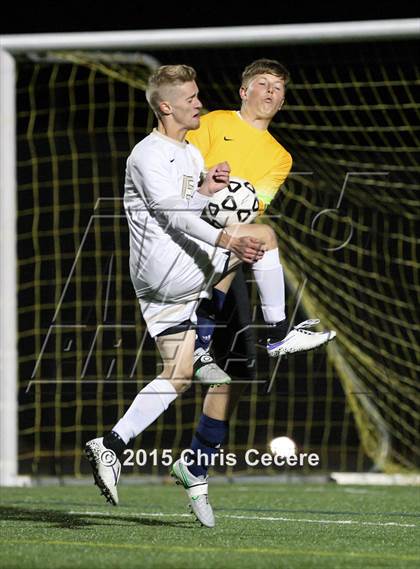Thumbnail 2 in Sutherland vs. Eastridge (Section 5 Class A2 Semifinal) photogallery.