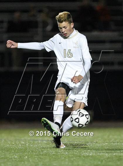 Thumbnail 2 in Sutherland vs. Eastridge (Section 5 Class A2 Semifinal) photogallery.