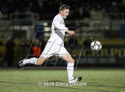 Thumbnail 2 in Sutherland vs. Eastridge (Section 5 Class A2 Semifinal) photogallery.