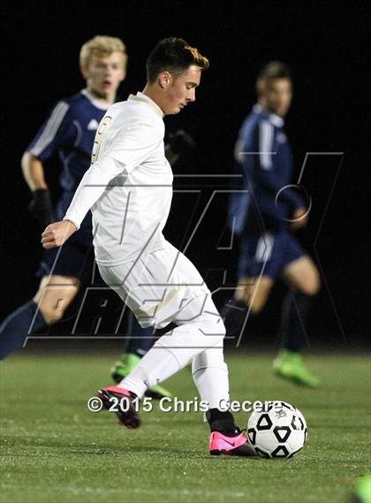 Thumbnail 2 in Sutherland vs. Eastridge (Section 5 Class A2 Semifinal) photogallery.