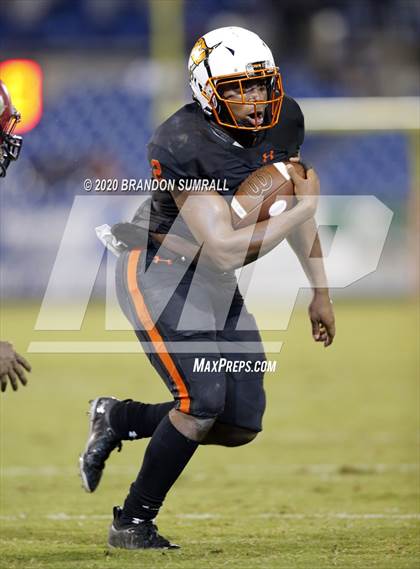 Thumbnail 1 in Hoover vs. Prattville photogallery.
