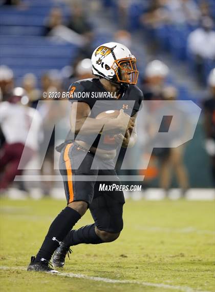 Thumbnail 1 in Hoover vs. Prattville photogallery.