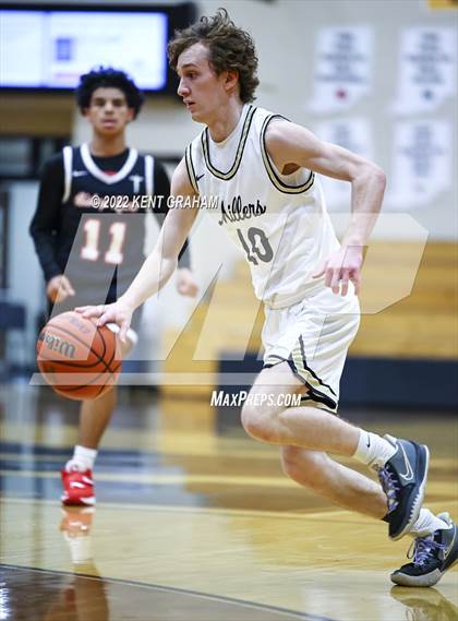 Thumbnail 1 in Fort Wayne Bishop Luers @ Noblesville photogallery.