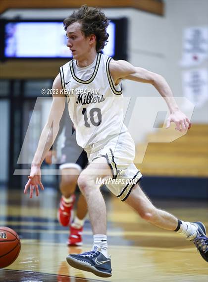 Thumbnail 3 in Fort Wayne Bishop Luers @ Noblesville photogallery.