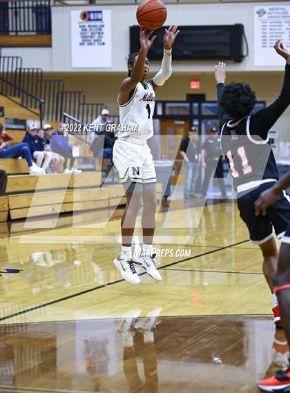 Thumbnail 3 in Fort Wayne Bishop Luers @ Noblesville photogallery.