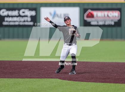 Thumbnail 2 in Jones @ Mustang photogallery.