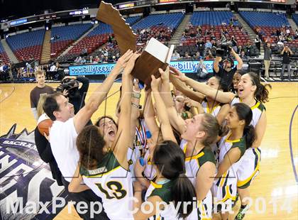 Thumbnail 3 in Pinewood vs. La Jolla Country Day (CIF State D5 Final) photogallery.