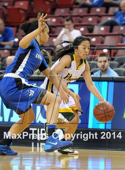 Thumbnail 2 in Pinewood vs. La Jolla Country Day (CIF State D5 Final) photogallery.