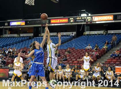 Thumbnail 3 in Pinewood vs. La Jolla Country Day (CIF State D5 Final) photogallery.