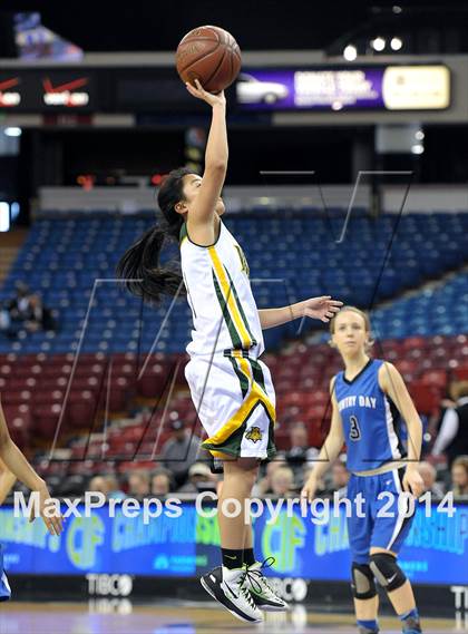 Thumbnail 3 in Pinewood vs. La Jolla Country Day (CIF State D5 Final) photogallery.