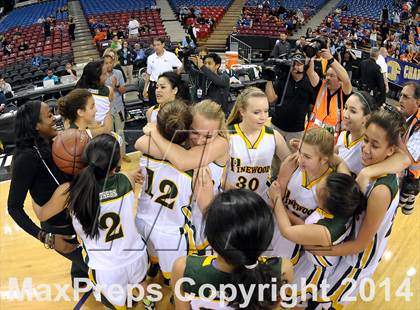 Thumbnail 1 in Pinewood vs. La Jolla Country Day (CIF State D5 Final) photogallery.