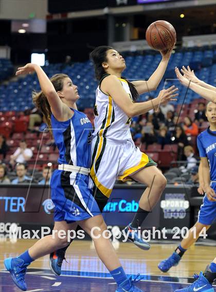 Thumbnail 1 in Pinewood vs. La Jolla Country Day (CIF State D5 Final) photogallery.