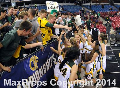 Thumbnail 1 in Pinewood vs. La Jolla Country Day (CIF State D5 Final) photogallery.