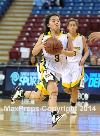 Thumbnail 1 in Pinewood vs. La Jolla Country Day (CIF State D5 Final) photogallery.