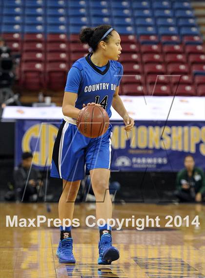 Thumbnail 3 in Pinewood vs. La Jolla Country Day (CIF State D5 Final) photogallery.
