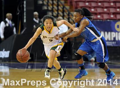 Thumbnail 2 in Pinewood vs. La Jolla Country Day (CIF State D5 Final) photogallery.