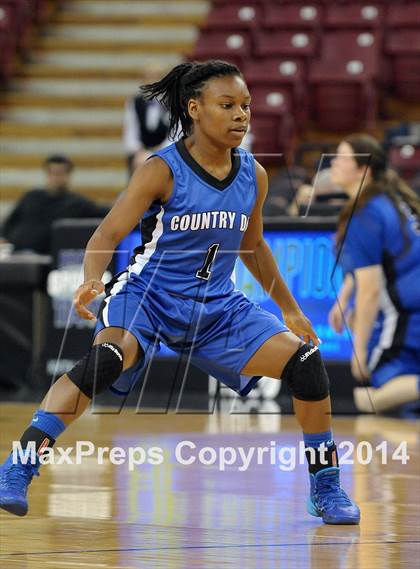 Thumbnail 2 in Pinewood vs. La Jolla Country Day (CIF State D5 Final) photogallery.