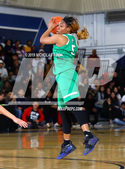 Thumbnail 3 in Dorsey vs. Van Nuys (CIF LACS Finals D2) photogallery.