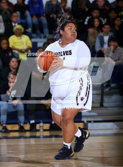 Thumbnail 2 in Dorsey vs. Van Nuys (CIF LACS Finals D2) photogallery.