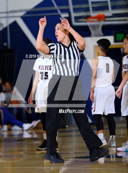 Thumbnail 2 in Dorsey vs. Van Nuys (CIF LACS Finals D2) photogallery.