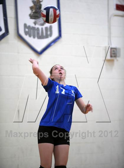 Thumbnail 2 in Bishop Gorman vs Agassi(LMCA Fall Classic) photogallery.