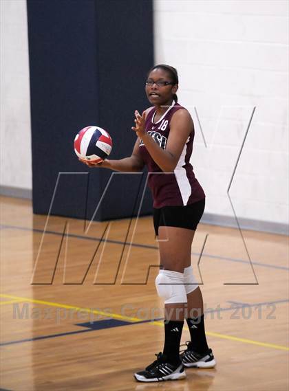 Thumbnail 1 in Bishop Gorman vs Agassi(LMCA Fall Classic) photogallery.