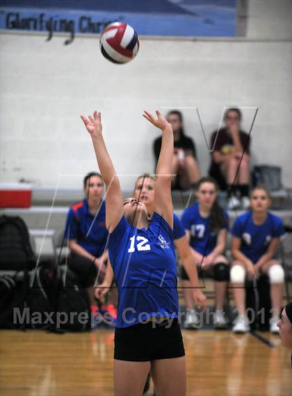Thumbnail 1 in Bishop Gorman vs Agassi(LMCA Fall Classic) photogallery.