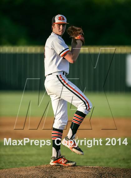 Thumbnail 2 in Plano vs Rockwall (UIL 5A Regional Quarterfinal Playoff) photogallery.