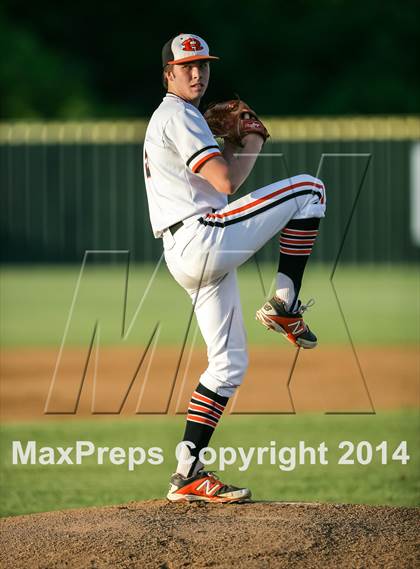 Thumbnail 1 in Plano vs Rockwall (UIL 5A Regional Quarterfinal Playoff) photogallery.