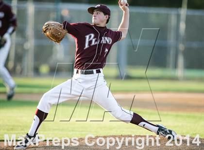 Thumbnail 3 in Plano vs Rockwall (UIL 5A Regional Quarterfinal Playoff) photogallery.