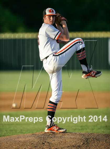 Thumbnail 3 in Plano vs Rockwall (UIL 5A Regional Quarterfinal Playoff) photogallery.
