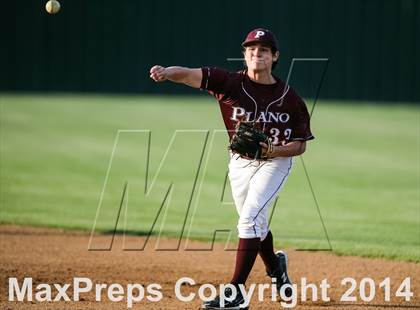 Thumbnail 2 in Plano vs Rockwall (UIL 5A Regional Quarterfinal Playoff) photogallery.