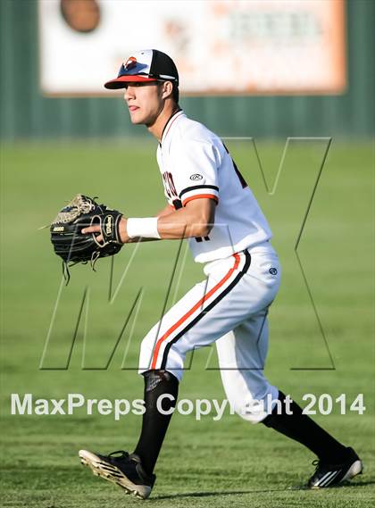 Thumbnail 2 in Plano vs Rockwall (UIL 5A Regional Quarterfinal Playoff) photogallery.