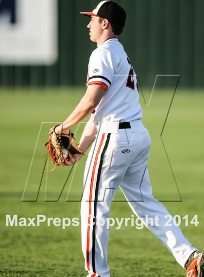 Thumbnail 2 in Plano vs Rockwall (UIL 5A Regional Quarterfinal Playoff) photogallery.