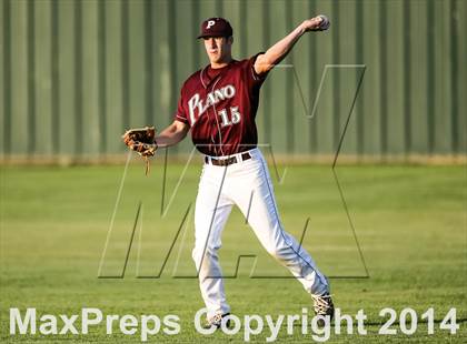 Thumbnail 3 in Plano vs Rockwall (UIL 5A Regional Quarterfinal Playoff) photogallery.