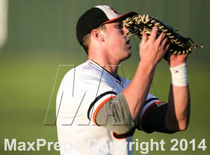 Thumbnail 2 in Plano vs Rockwall (UIL 5A Regional Quarterfinal Playoff) photogallery.