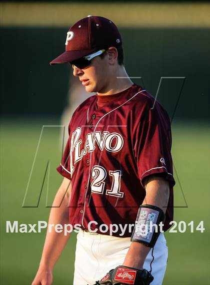 Thumbnail 1 in Plano vs Rockwall (UIL 5A Regional Quarterfinal Playoff) photogallery.