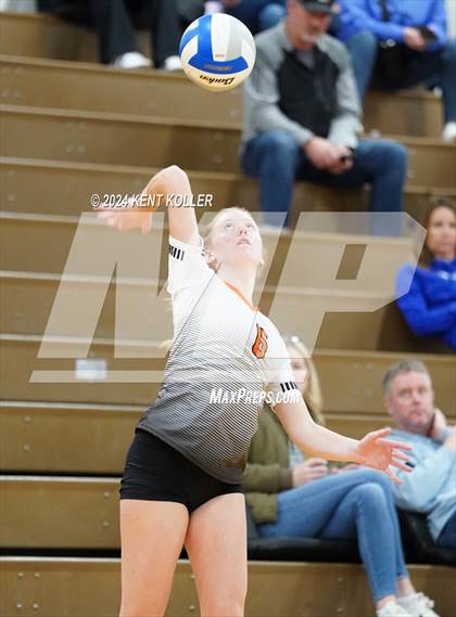 Thumbnail 2 in Regina vs. Armada (Almont Tournament) photogallery.